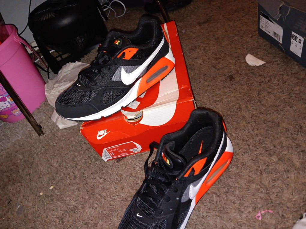 Nike Air Mak Ivo US Size 8