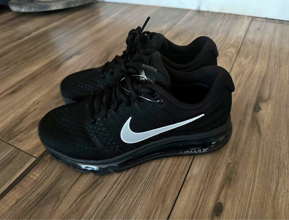 Nike Air Max tenis shoes