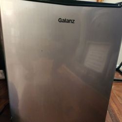 Mini Fridge. Like new