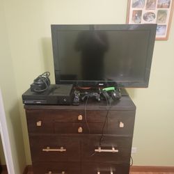 Xbox One with RCA TV