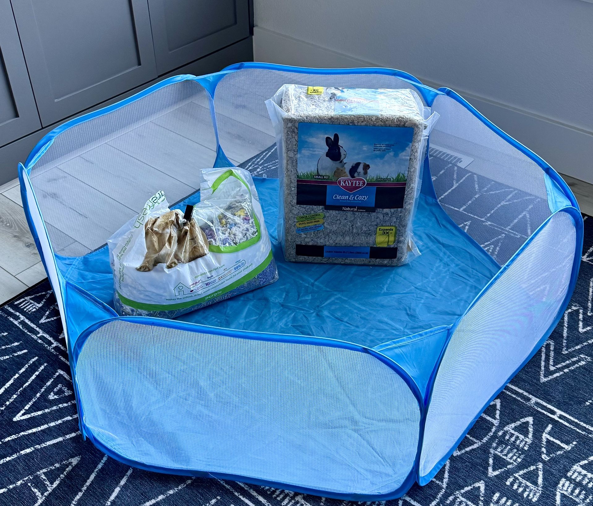 Hamster/small Pet Bedding & Play Pen