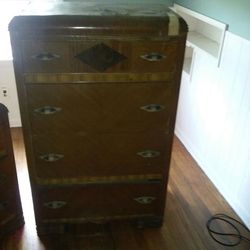 Antique dreeser and chest