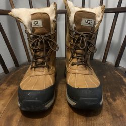 UGG Snow boots - 180 OBO