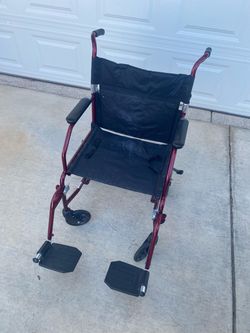 Folding Transport Wheelchair with Footrests
