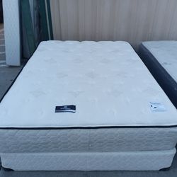 Queen Mattress And Box Spring 