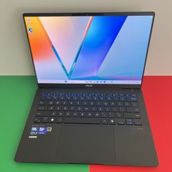 Asus Vivobook S 14 OLED display Intel Ultra 5 16GB Ram 512GB SSD (2024 Model) premium Laptop
