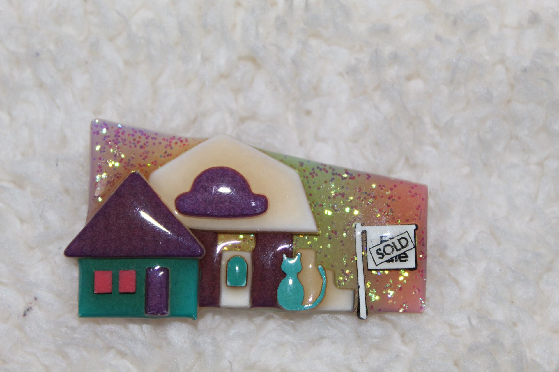 House Pin / Brooch by Lucinda