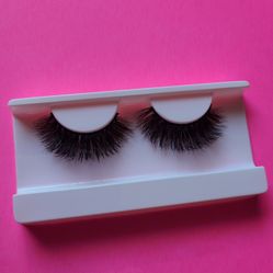 Voluminous Strip Lashes 😍