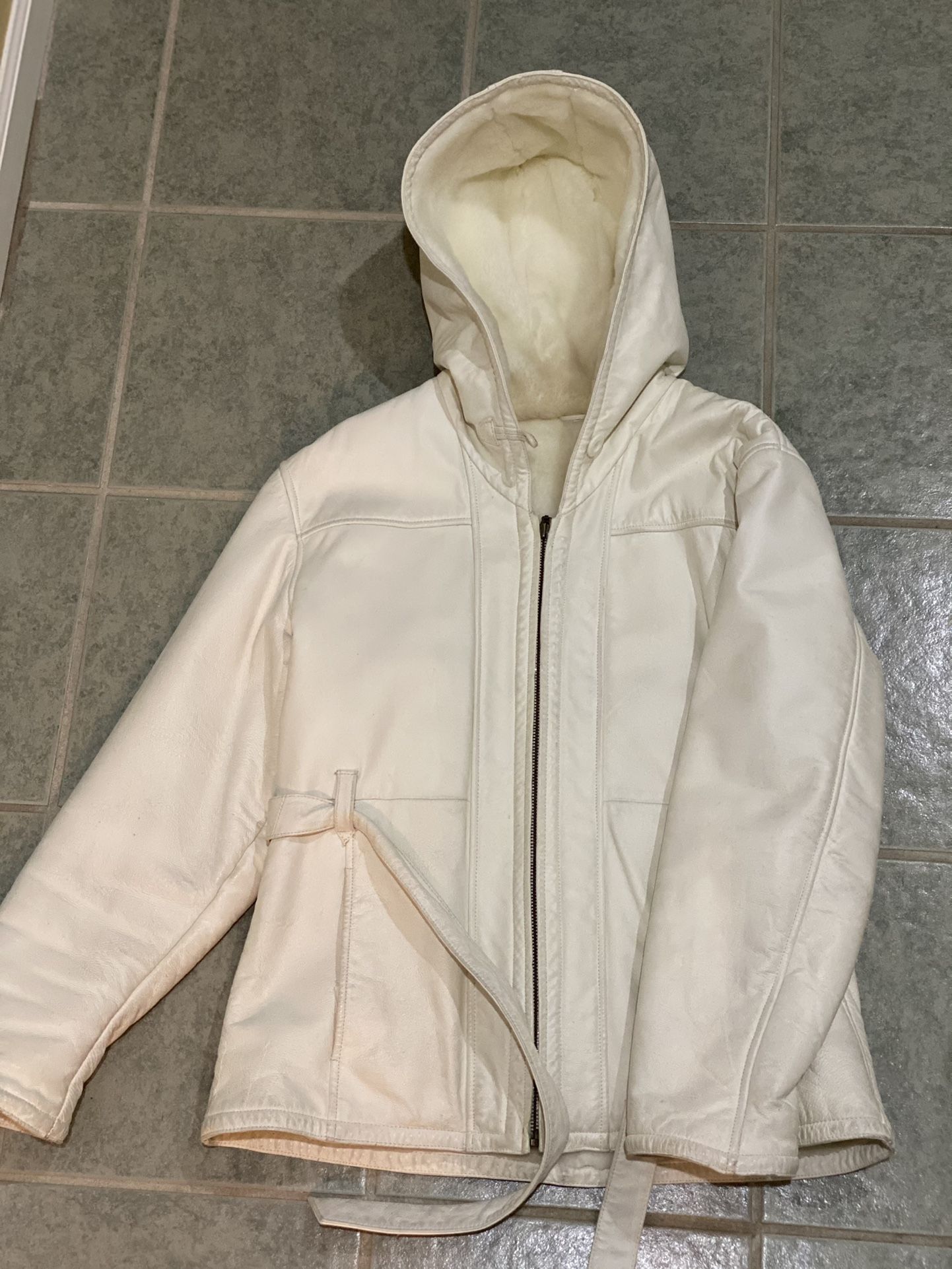 White Leather Jacket/Coat Size M/L