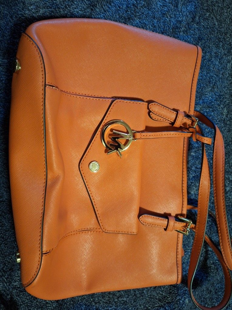 Michael Kors ; Purse 