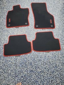 MK7 GTI "Mojo Mats" Black with Red Piping and GTI Logo (Carpeted)