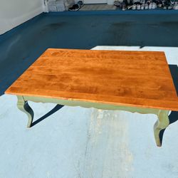 Nice Nichols & Stone Traditional Shaker Style Cherry Top Cocktail Coffee Table