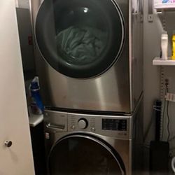 LG front Load Washer/ Dryer 