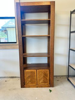 Vintage Oak Bookshelf with Cabinet