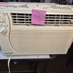Air Conditioner 5000 Btu❄️🧊💨