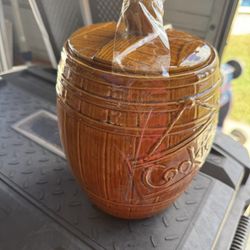 Vintage Cookie Jar $10