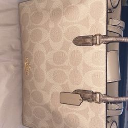 Maggie Tote Coach purse 