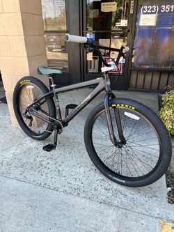 SE Bikes Savage Flyer 27.5" BMX Bike Black Maiden