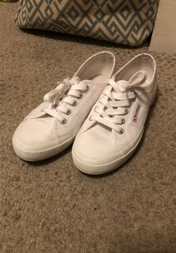 Superga white women’s 6