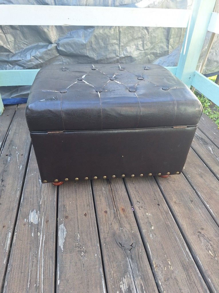 Ottoman With Storage