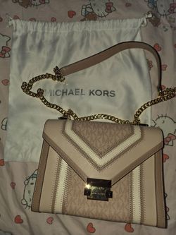 Michael Kors messenger purse (pink/nude)