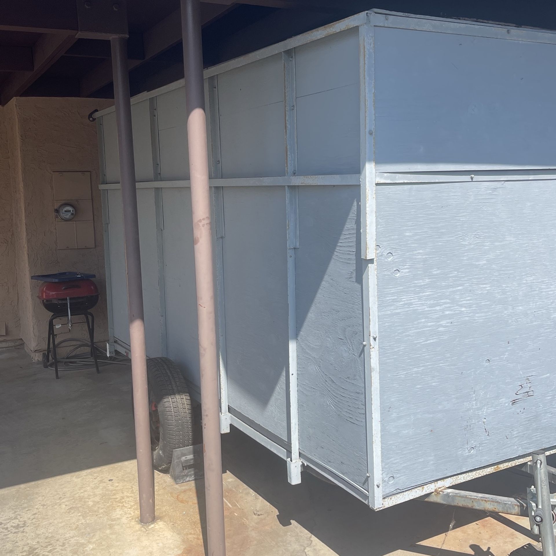6 X 12‘ Enclosed Trailer