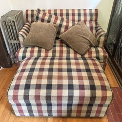 Big Comfy Chair w/ Ottoman And Pullout