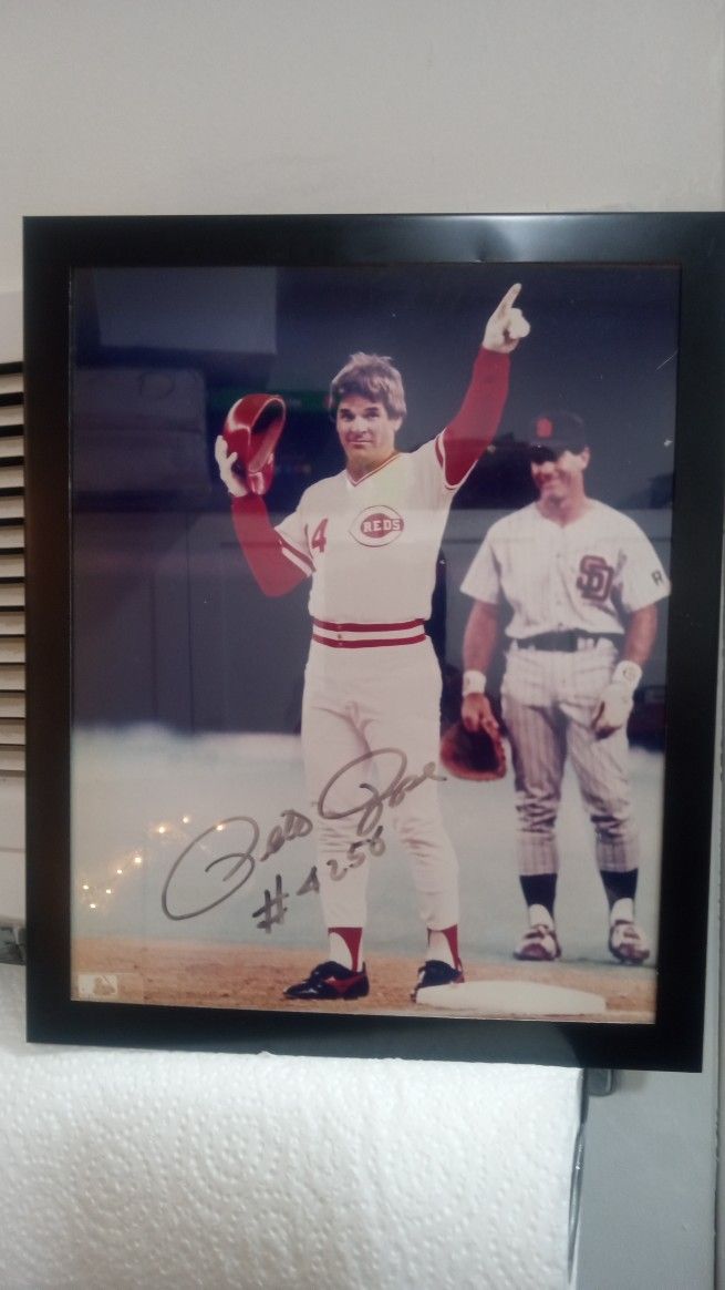 MLB Memorabilia