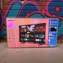 65 “ Samsung Smart 4K LED Crystal HDR Tv