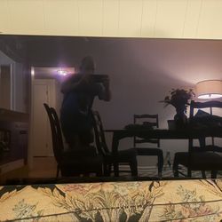 LG OLED 55 TV +  Wall Mount; OLED55C8PUA