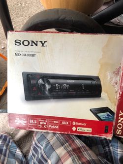 Sony MEX-N4300BT 1-DIN car stereo receiver.