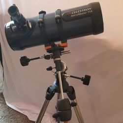 Celestron AstroMaster 114 Telescope. Excellant Shape