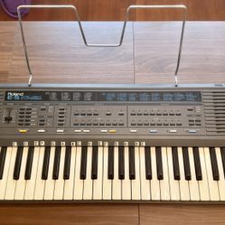 Roland E-5 Intelligent Synthesizer 