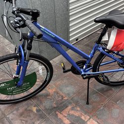 Brand New Schwinn Trailway 28” Hybrid Bike – Need Gone Today