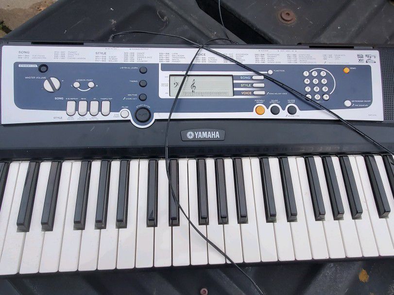Yamaha Keyboard