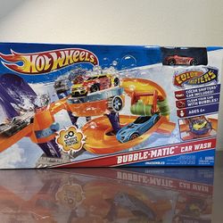 RARE 2010 Hot Wheels Bubble-Magic Car Wash