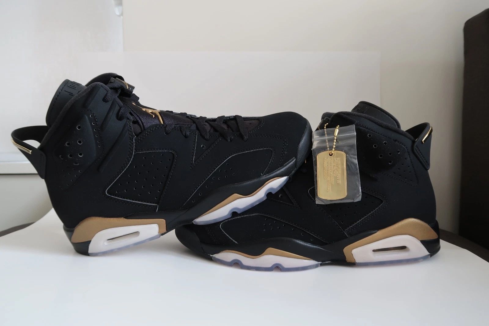Air Jordan 6 Retro DMP Releasing 4/18 – Feature Air Jordan 6s DMP display picture 1