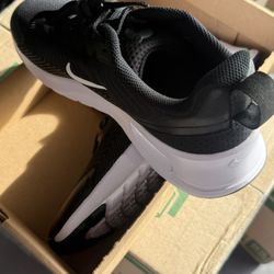 10.5 Nike Air Max