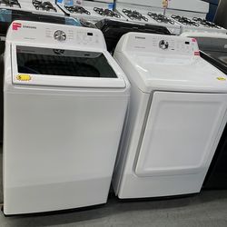 New Samsung set washer 4.2 cu Ft  and dryer 7 cu ft