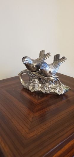 Vintage Salt &Pepper Shakers Ornate Birds Nesting