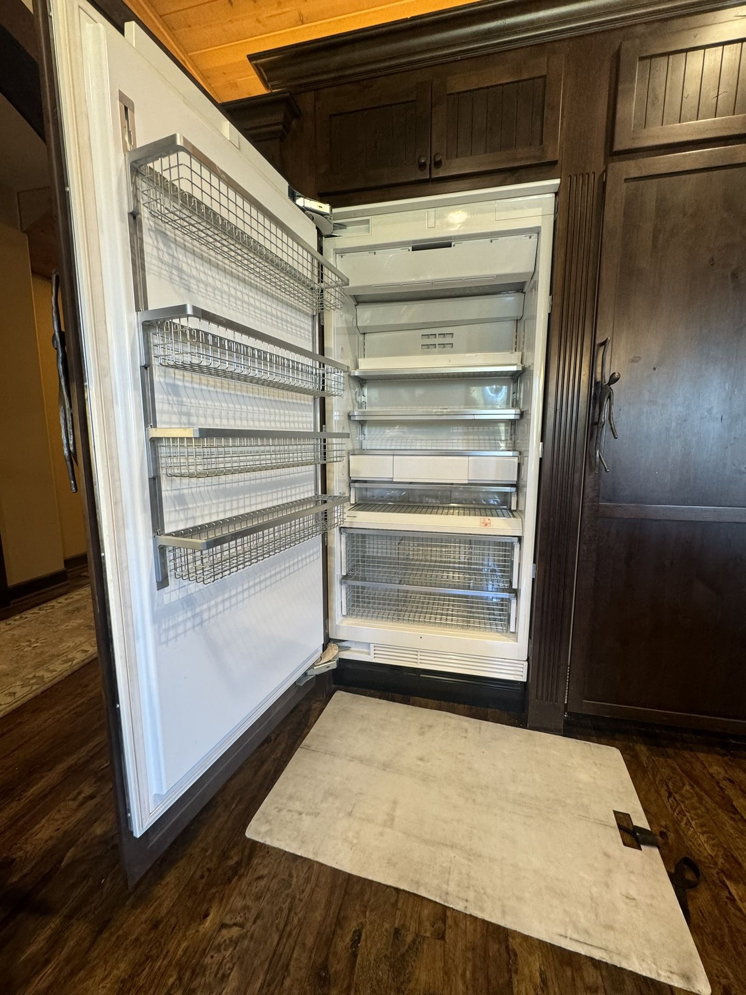 Miele freezer 36” Panel Ready