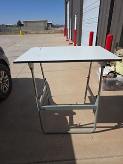 Drafting table