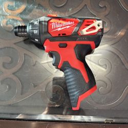 Milwaukee Screwdriver