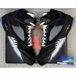 Jordan 5 Black Metallic Reimagined 9.5 Men