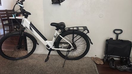 White Electric Commuter Bike with Rear Rack