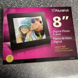 Aluratek 8” Digital Photo Frame 