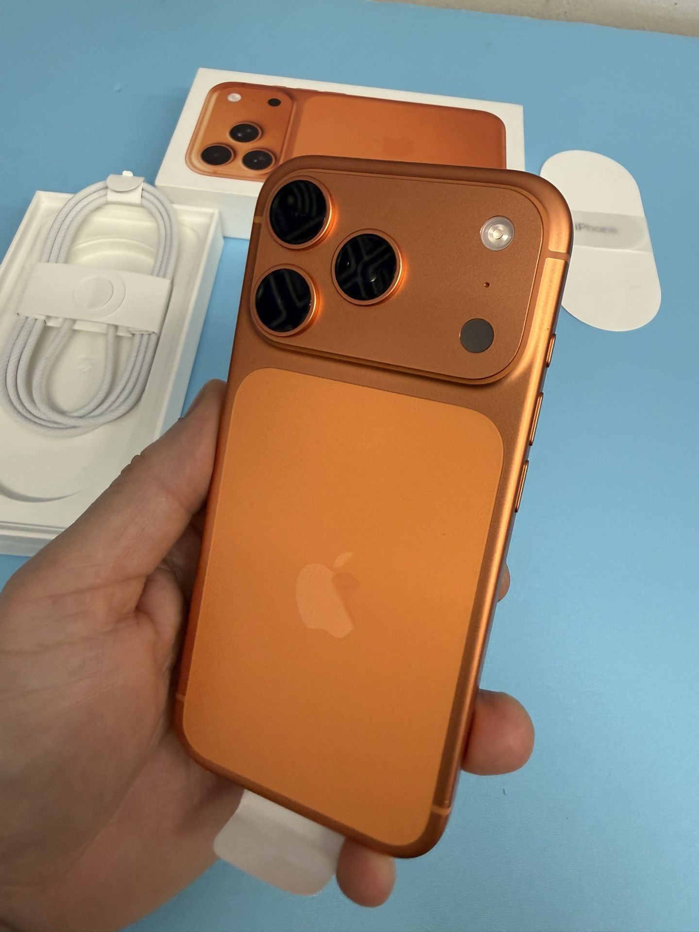 iPhone 17 Pro 256gb Open Box Never Used Unlocked / Liberado Para Cualquier Companias