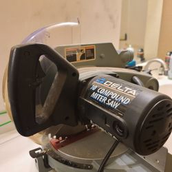 Delta 10" Compound Miter Saw