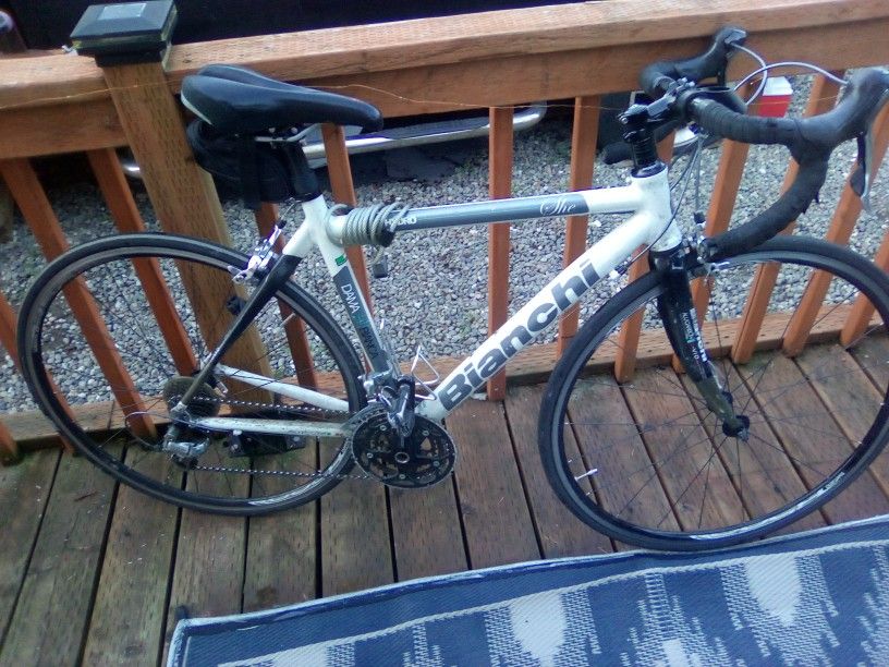 Bianchi She ALU 7000 Road Bike 