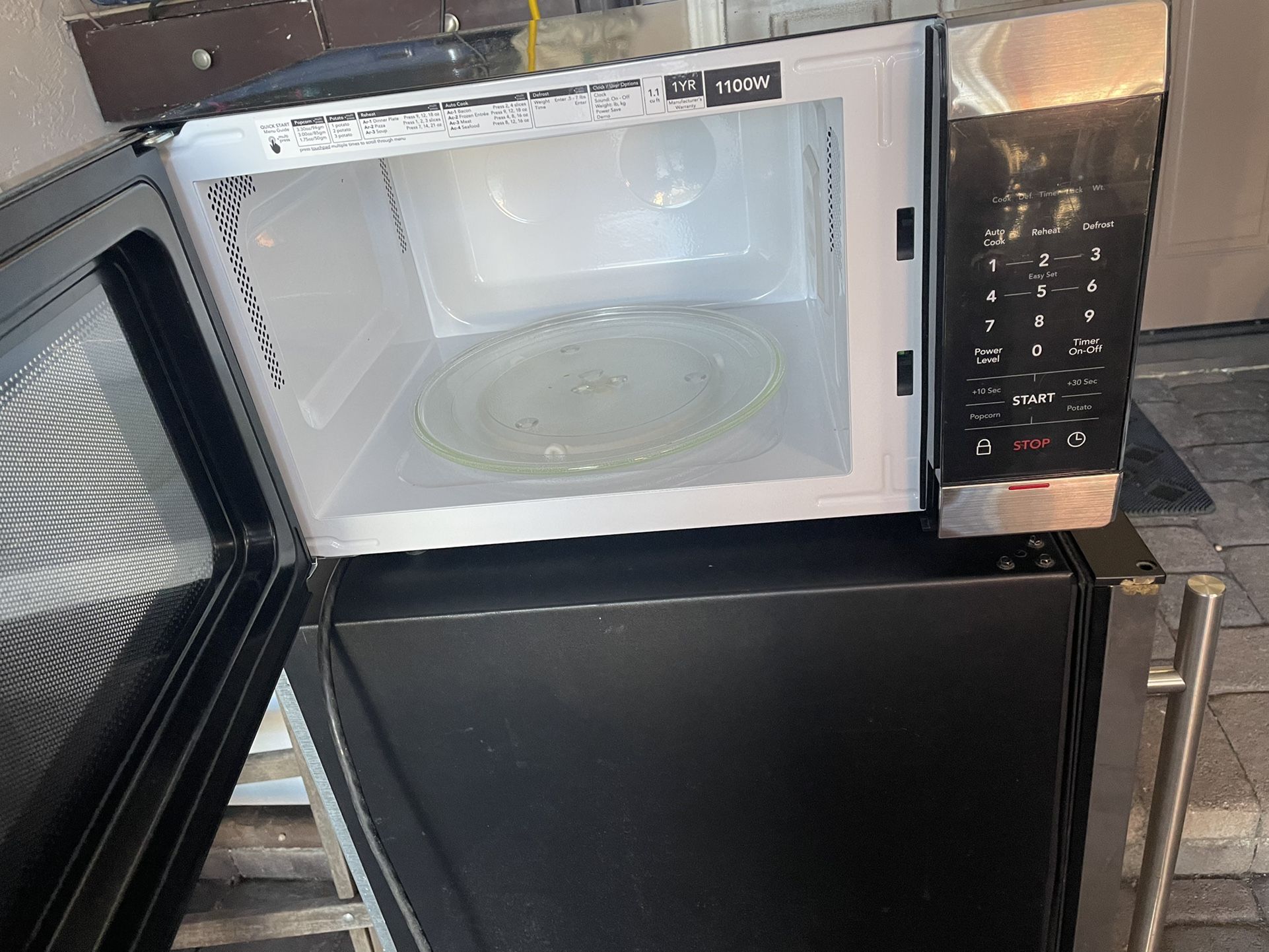 Microwave oven working Clairemont Mesa